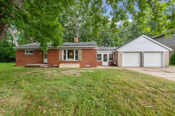 3894 Jennings Drive, Troy, MI 48083 photo 2