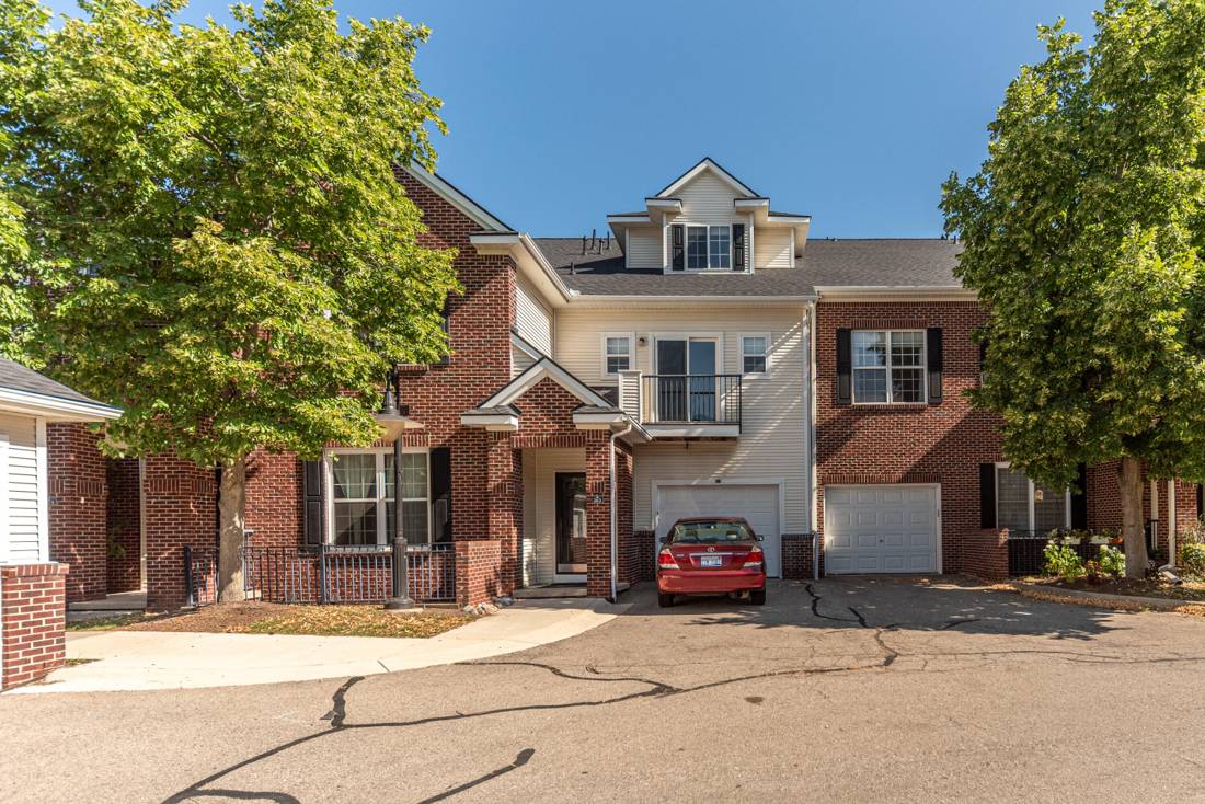 301 Scio Village Court #262, Ann Arbor, MI 48103