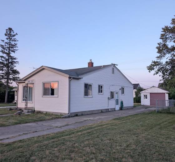 26840 Chippendale Street, Roseville, MI 48066 photo 2
