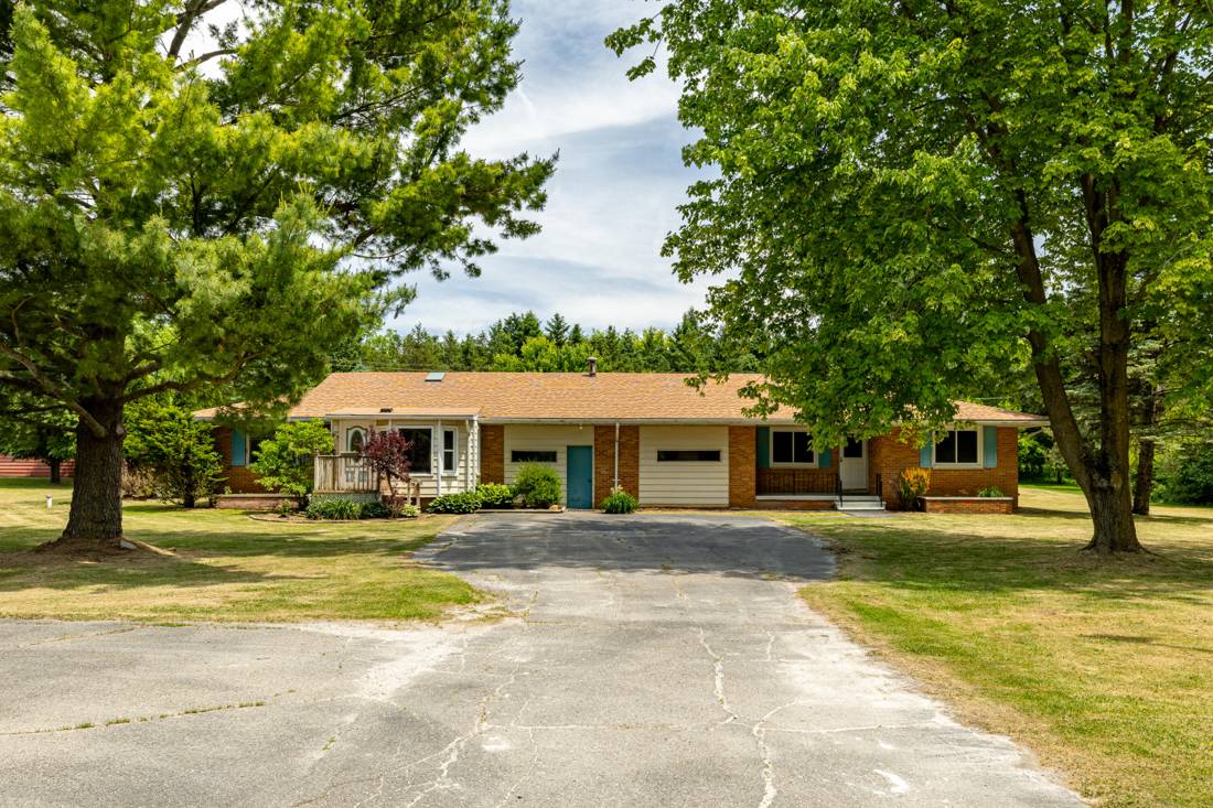 6272 Earhart Road, Ann Arbor, MI 48105