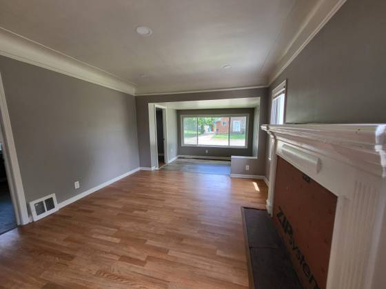 23077 Piper Avenue, Eastpointe, MI 48021 photo 4