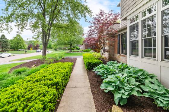 9360 Lexford Way, Brighton, MI 48114 photo 3