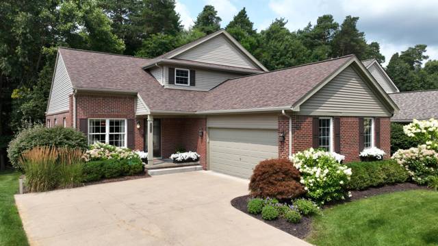 2654 Signature Circle, Pinckney, MI