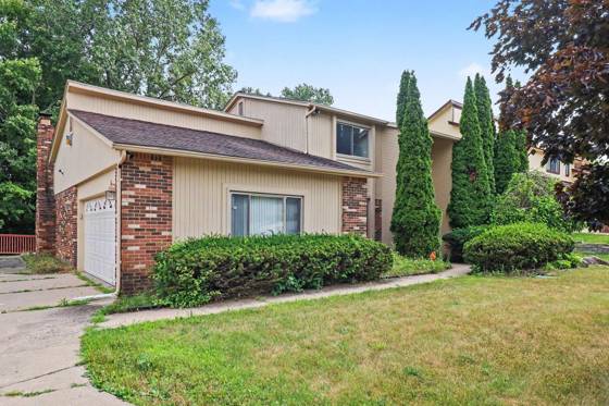 6021 Fairbrook Drive, West Bloomfield, MI 48322 photo 4