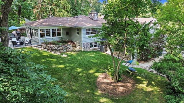 9 E Heatheridge Street, Ann Arbor, MI