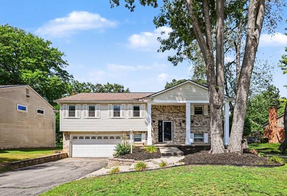 1560 Chanticlair Circle, Wixom, MI 48393 photo 2