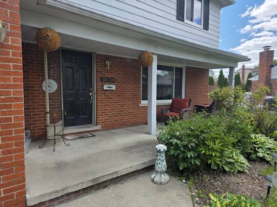 35340 Monza Court, Sterling Heights, MI 48312 photo 2