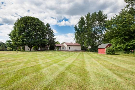 9613 Horseshoe Bend, Dexter, MI 48130 photo 2