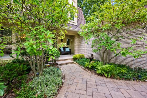 1189 Glenpointe Court, Bloomfield Hills, MI 48304 photo 2