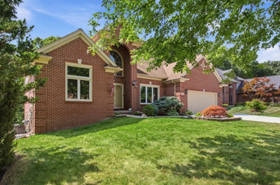 2189 Clinton View Circle, Rochester Hills, MI 48309 photo 3