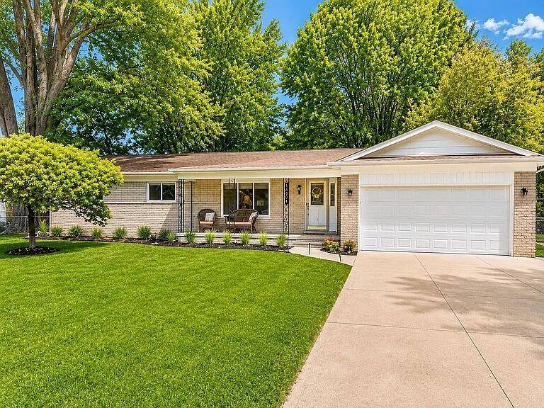 38894 Winkler Street, Harrison Township, MI 48045