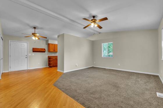 24533 Grove Avenue, Eastpointe, MI 48021 photo 5