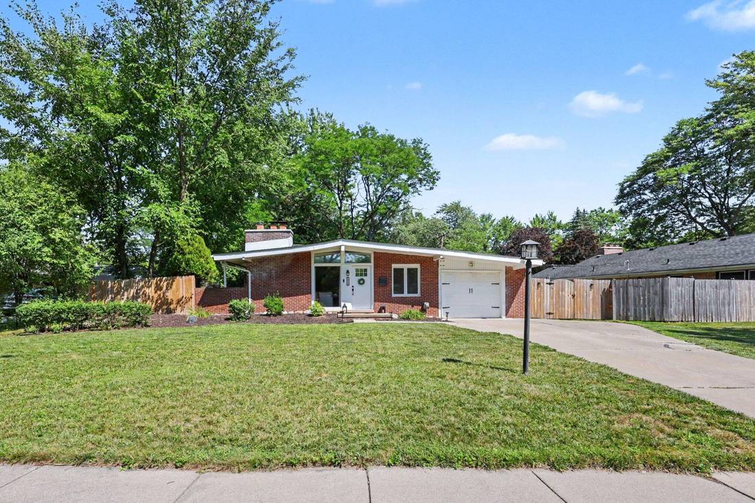 29928 Rock Creek Drive, Southfield, MI 48076