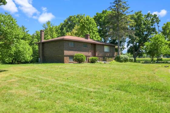 780 N Hadley Road, Ortonville, MI 48462 photo 3
