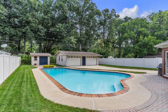 33576 Cindy Street, Livonia, MI 48150 photo 4