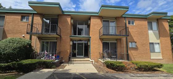 1890 Axtell Drive #5, Troy, MI 48084 photo 2