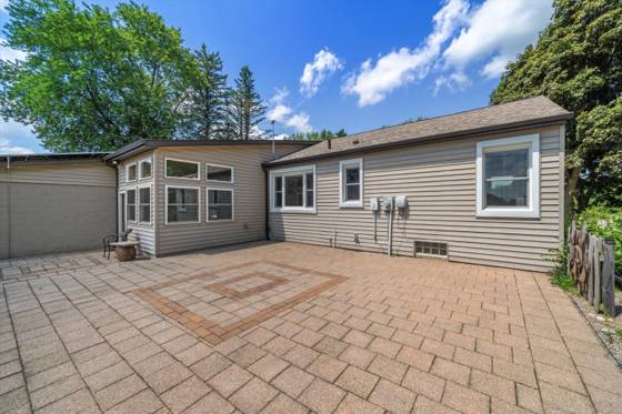 5226 Pontiac Trail, Ann Arbor, MI 48105 photo 3