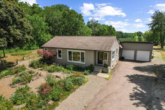 5226 Pontiac Trail, Ann Arbor, MI 48105 photo 2