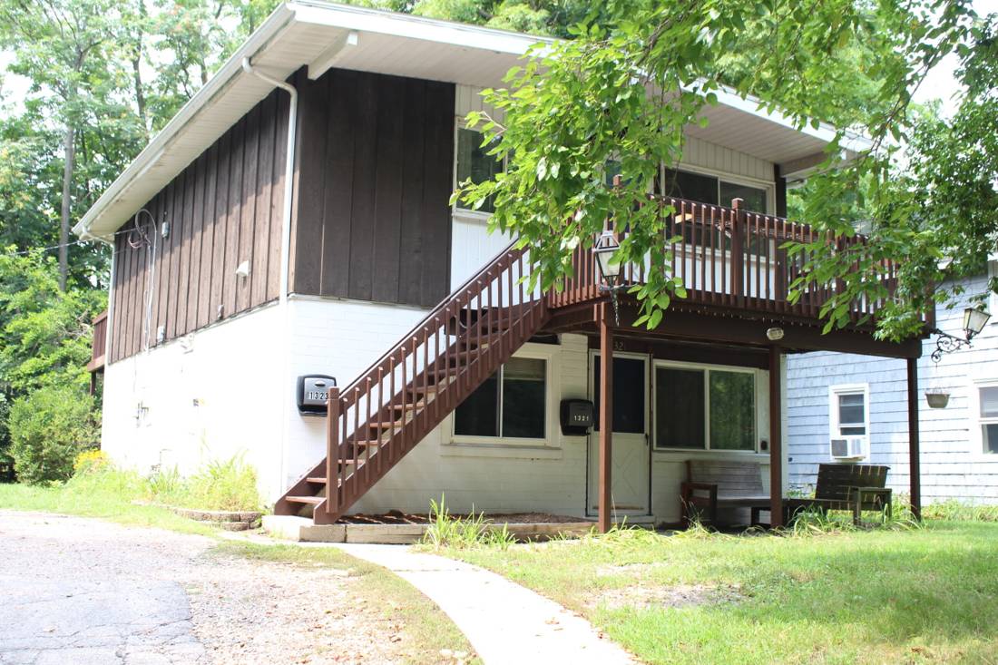 1321 Pontiac Trail, Ann Arbor, MI 48105
