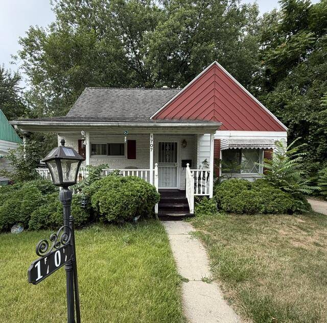 1707 Greenbrook Lane, Flint, MI