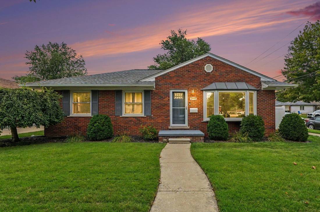 2995 Anna Court, Trenton, MI 48183