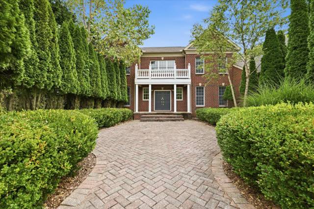 2086 Autumn Hill Drive, Ann Arbor, MI