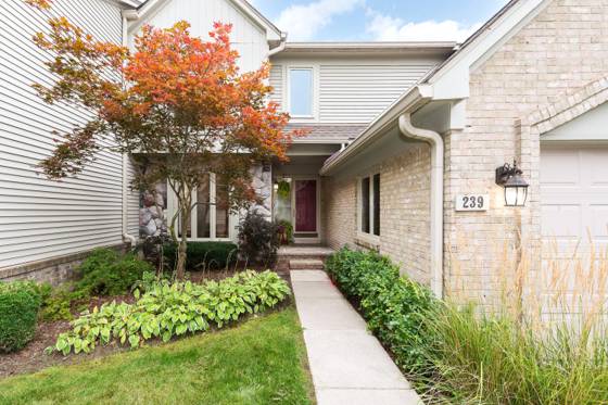 239 Saint Lawrence Boulevard, Northville, MI 48168 photo 2