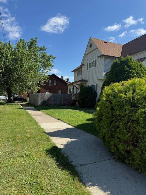 464 Elm Street, Wyandotte, MI 48192 photo 3