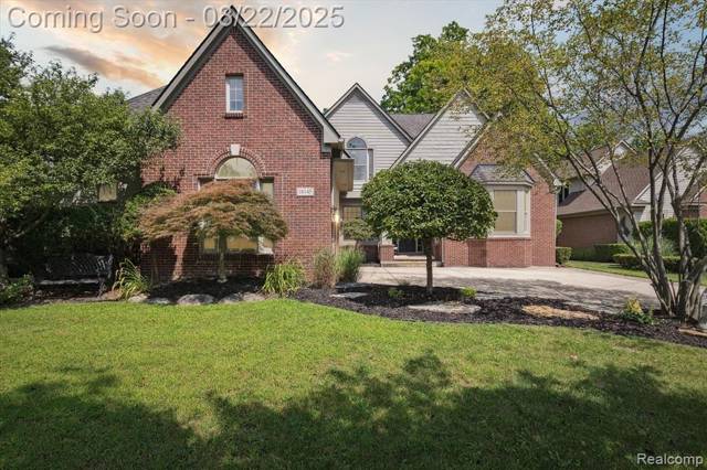 18145 Shoreline Court, Northville, MI