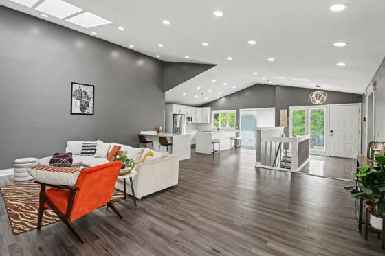 5655 Hillcrest Circle E, West Bloomfield, MI 48322 photo 4