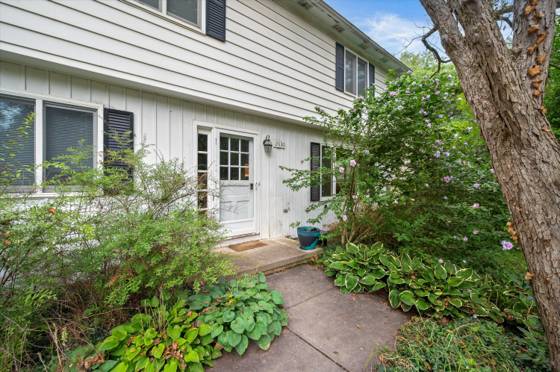 2630 Kimberley Road, Ann Arbor, MI 48104 photo 2