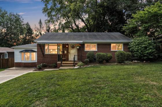 217 W Mc Kay Street, Saline, MI 48176 photo 2