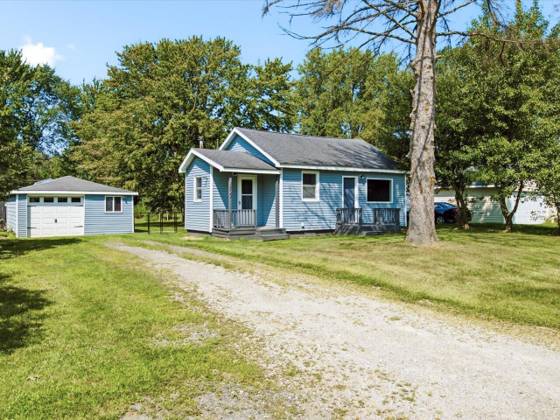 1827 Marlette Road, Kimball, MI 48074 photo 2