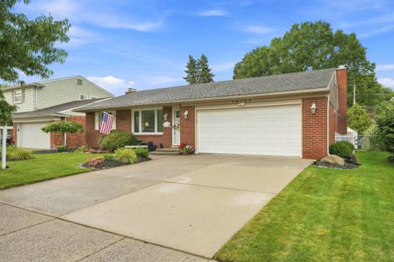 14122 Hubbard Street, Livonia, MI 48154 photo 3