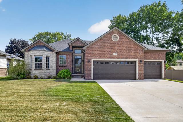 23110 Merlene Drive, Macomb, MI