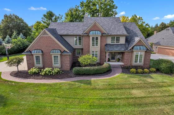 17770 Rolling Woods Circle, Northville, MI 48168 photo 3