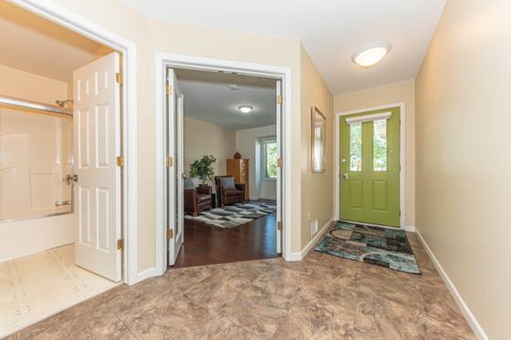 599 Sycamore Circle, Saline, MI 48176 photo 5