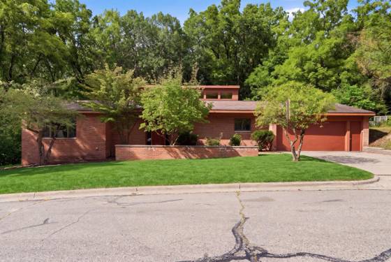17 Regent Drive, Ann Arbor, MI 48104 photo 2