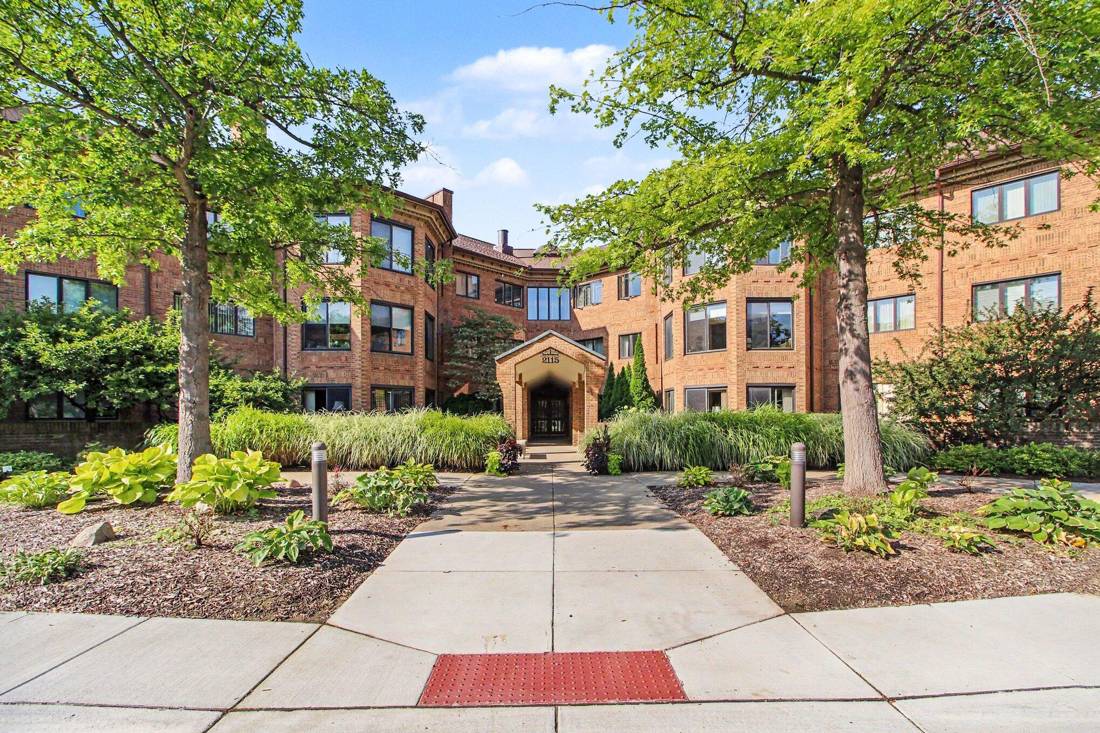 2115 Nature Cove Court #203, Ann Arbor, MI 48104