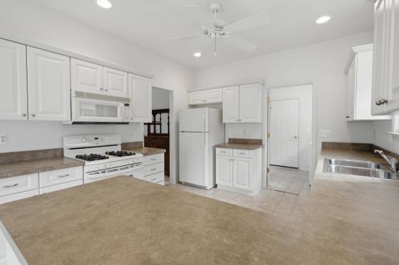52689 Wildwood Drive, Macomb, MI 48042 photo 3