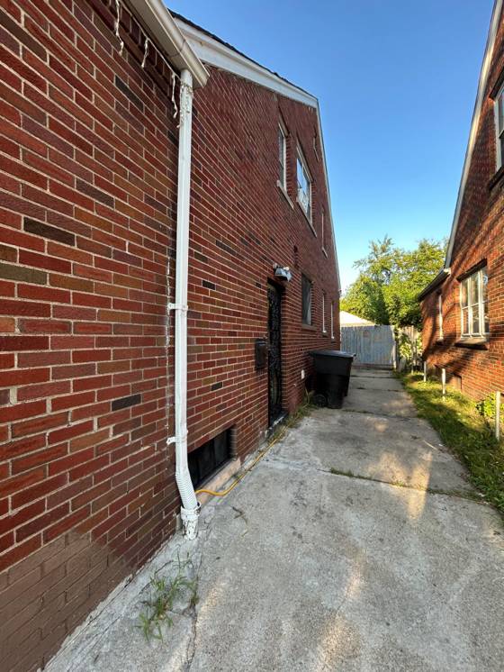 6878 Abington Avenue, Detroit, MI 48228 photo 3