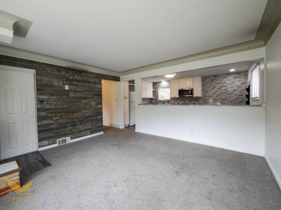 36005 Lucerne Street, Clinton Twp, MI 48035 photo 4