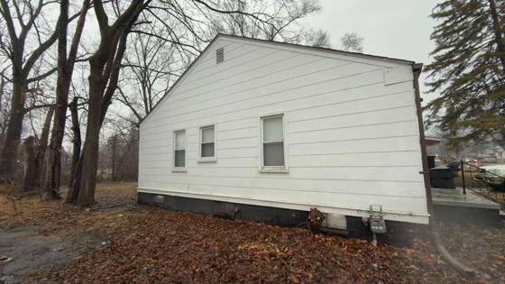18285 Codding Street, Detroit, MI 48219 photo 2