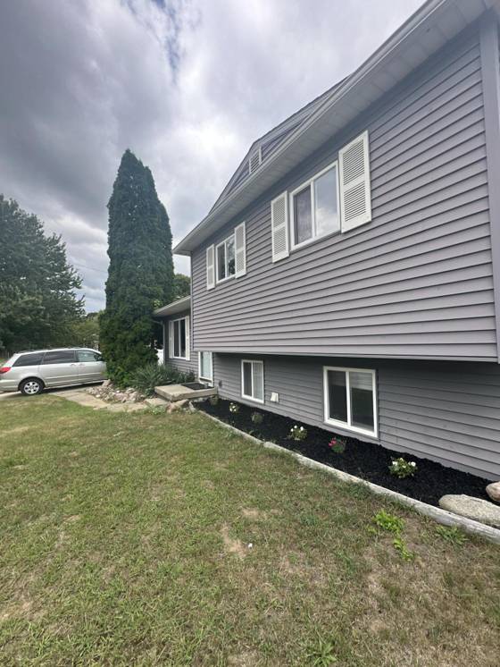 517 Clarion Street, Clio, MI 48420 photo 5