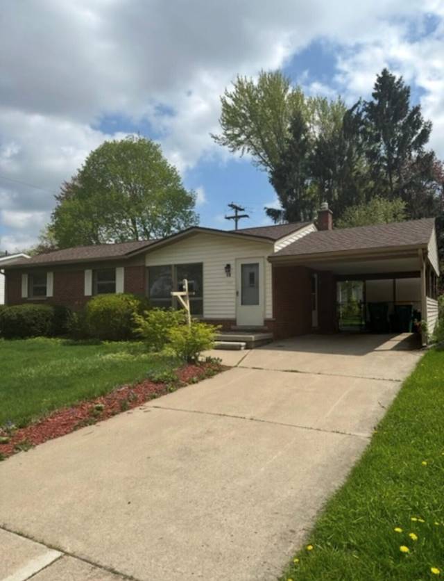 18 Tower Drive, Saline, MI