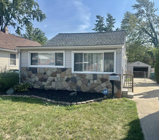 22464 Rein Avenue, Eastpointe, MI