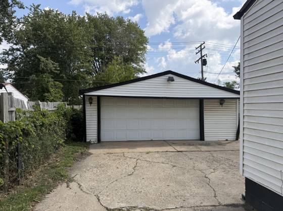 22458 Hillock Avenue, Warren, MI 48089 photo 2
