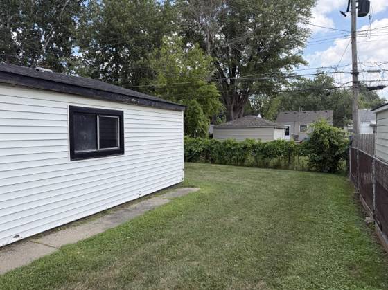 22458 Hillock Avenue, Warren, MI 48089 photo 3