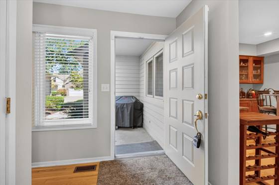 117 Ponds View Drive, Ann Arbor, MI 48103 photo 4