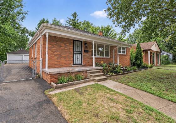 23051 Majestic Street, Oak Park, MI 48237 photo 3